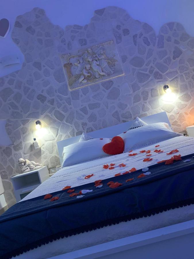 V&M Suite Con Jacuzzi Ostuni Eksteriør billede