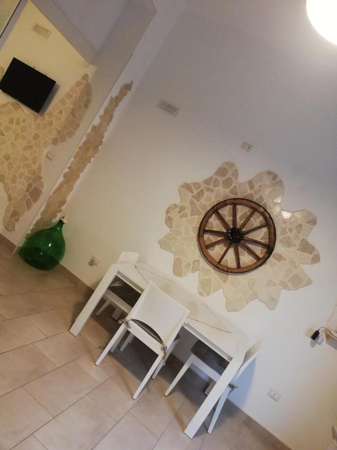 V&M Suite Con Jacuzzi Ostuni Eksteriør billede
