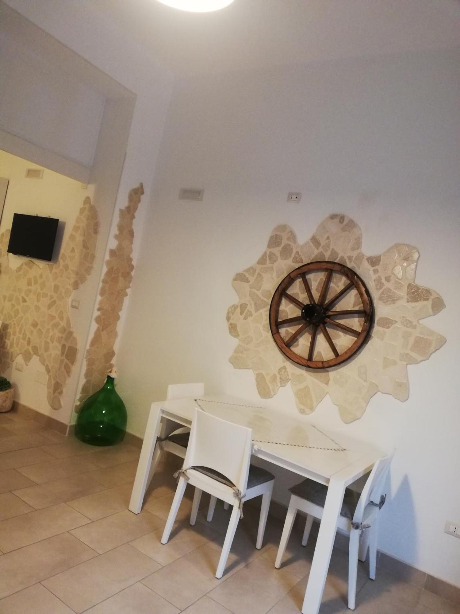 V&M Suite Con Jacuzzi Ostuni Værelse billede